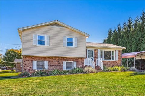 A home in Mount Airy