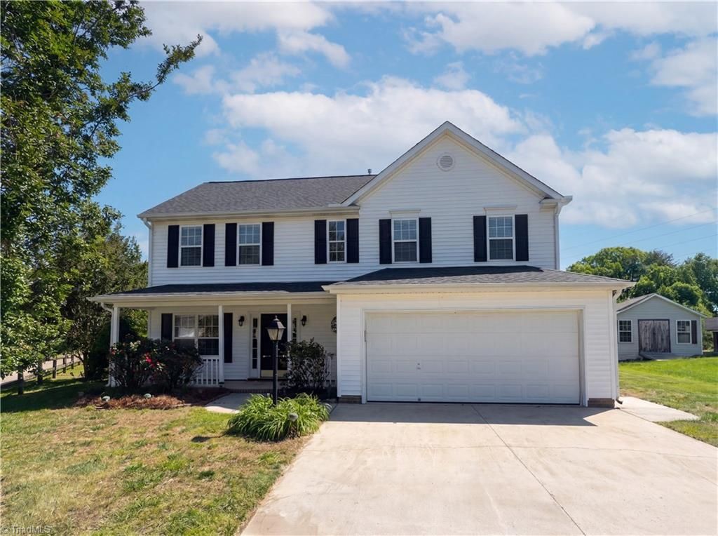 Photo of 314 Hartman Branch Lane, Winston-Salem, NC 27127 (MLS # 1217534)