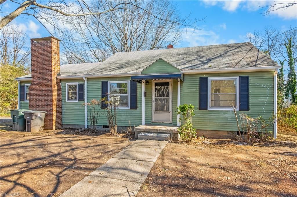 Photo of 2021 Cannon Avenue, Winston-Salem, NC 27105 (MLS # 1208288)