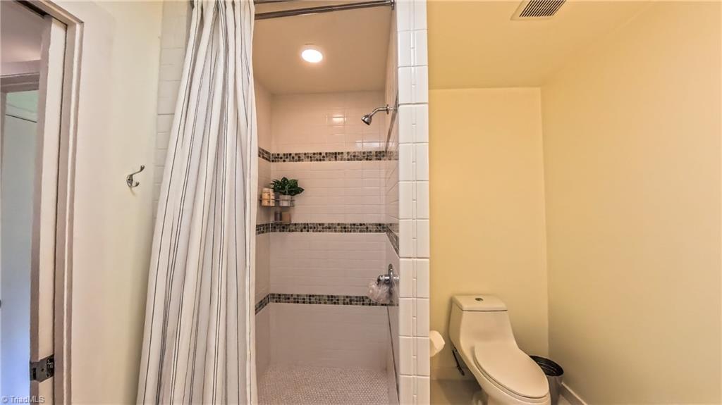 3307 Gaston Road, Greensboro, North Carolina image 24
