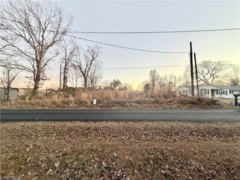 Vacant Land For Sale - 6147 Mendenhall Place<br/> Archdale, NC 27263