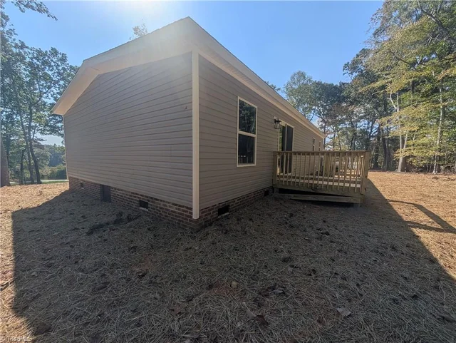 1312 Pineview Road, photo 4 of 15