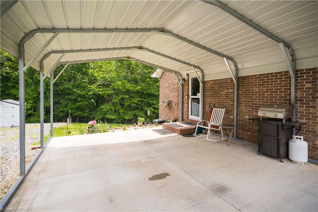 224 Delaware Avenue, Mount Airy, North Carolina image 31