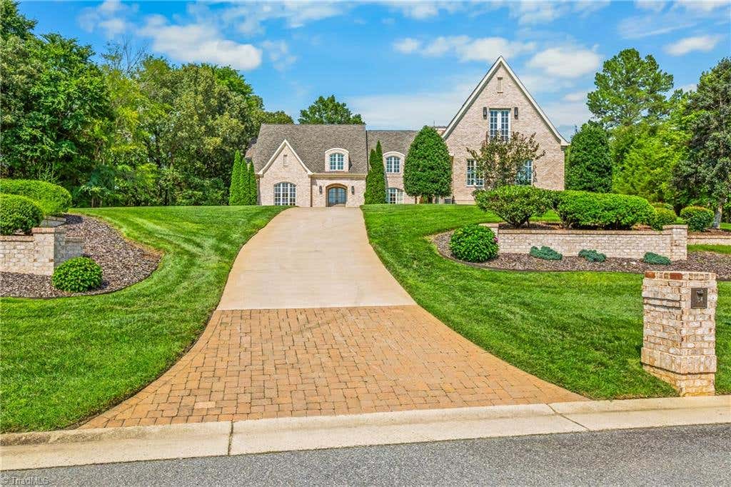 Photo of 164 N Emily Court, High Point, NC 27265 (MLS # 1229195)