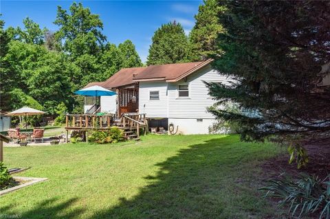 A home in Browns Summit