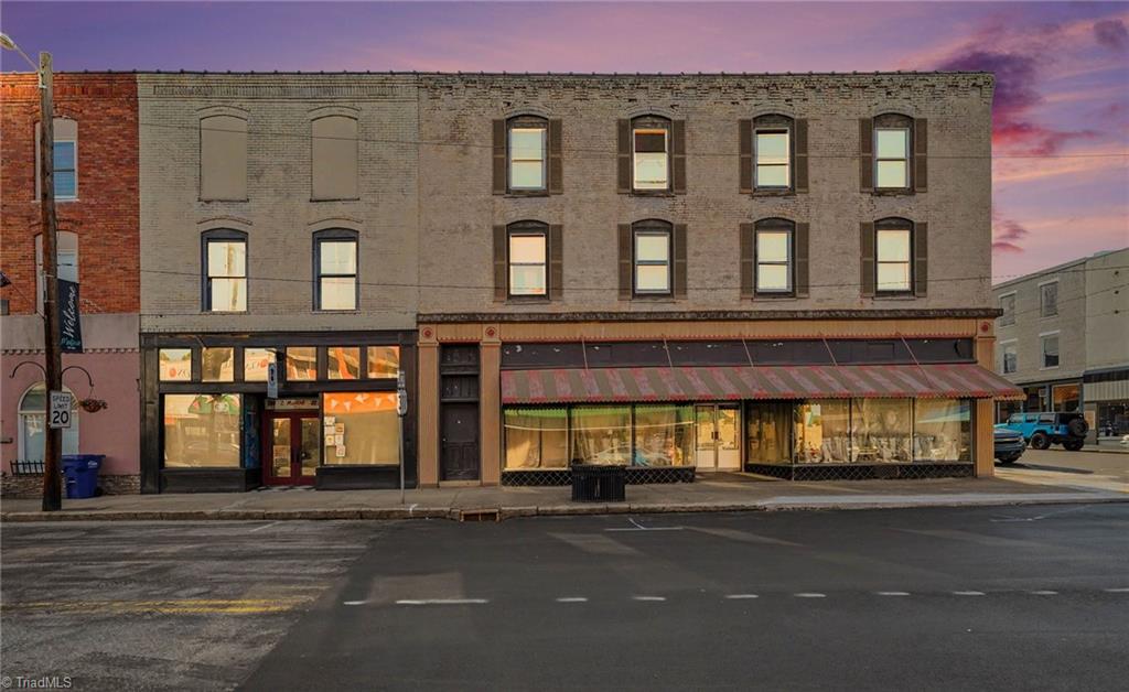100/104 S Market Street, Madison, NC, 27025