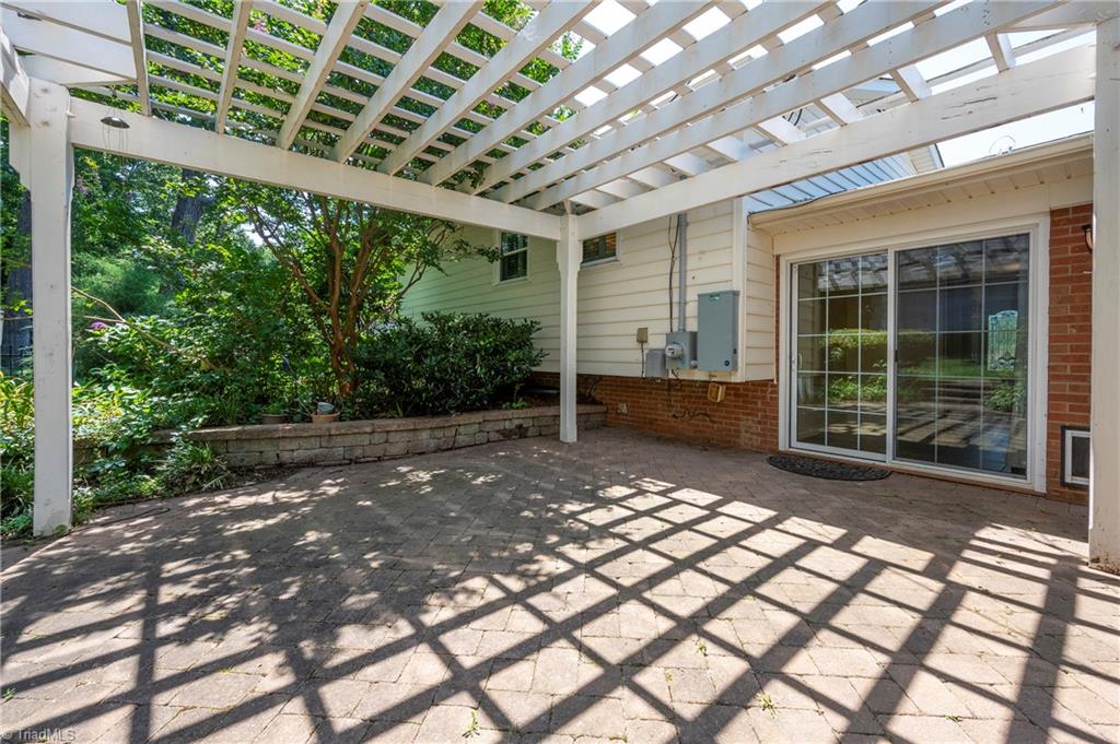 7531 Rondex Lane