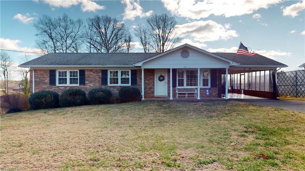 Photo of 165 Noonkester Drive, Mount Airy, NC 27030 (MLS # 1206670)