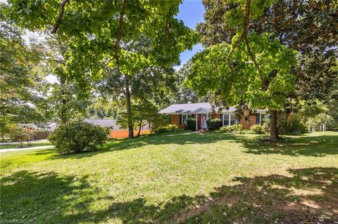 A home in Kernersville