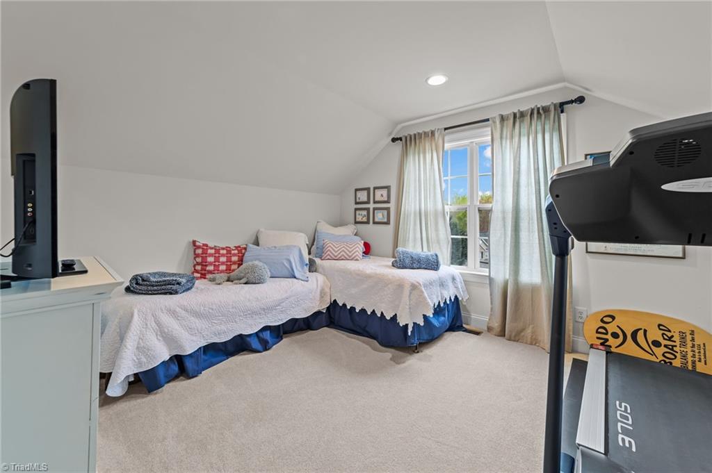 404 Hannah Mckenzie Drive, Greensboro, North Carolina image 33
