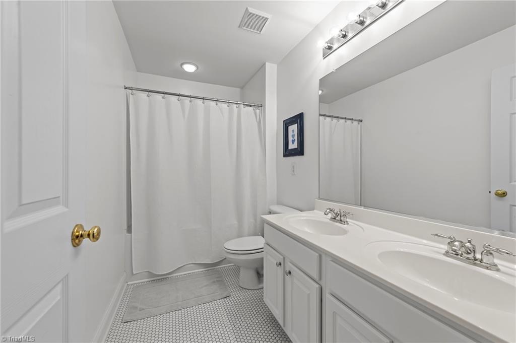 404 Hannah Mckenzie Drive, Greensboro, North Carolina image 25