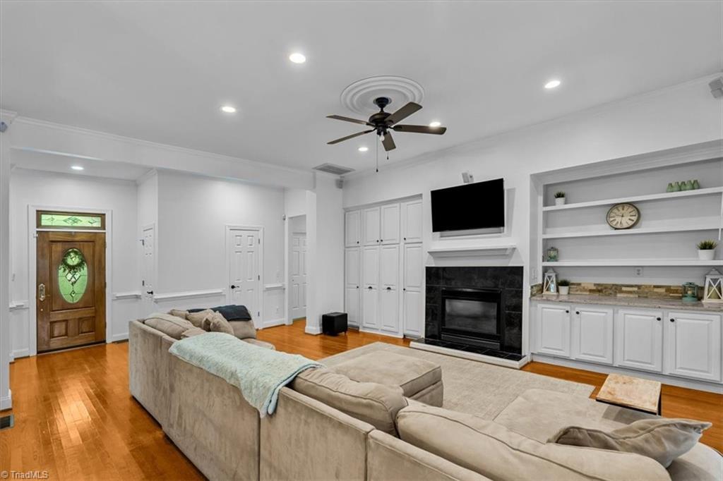 1792 Ridge Oaks Drive