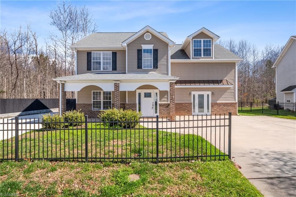 Photo of 5663 Fairway Forest Drive, Winston-Salem, NC 27105 (MLS # 1212534)