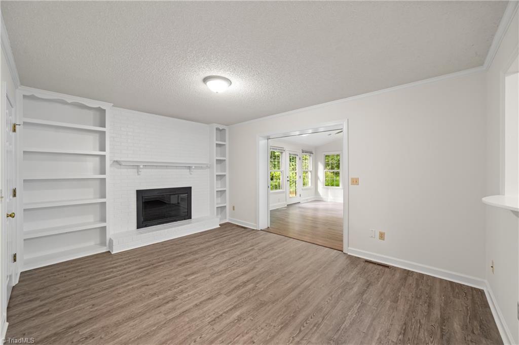 Winston-Salem, North Carolina 27104, United States, 4 Bedrooms Bedrooms, ,3 BathroomsBathrooms,Residential,Active,185638