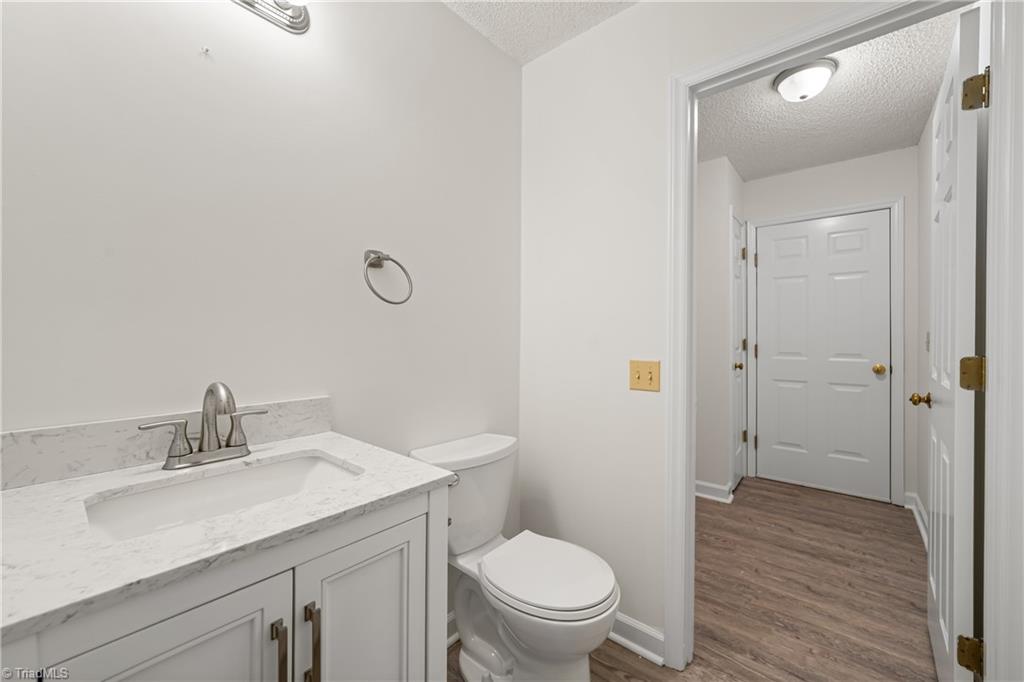 Winston-Salem, North Carolina 27104, United States, 4 Bedrooms Bedrooms, ,3 BathroomsBathrooms,Residential,Active,185638