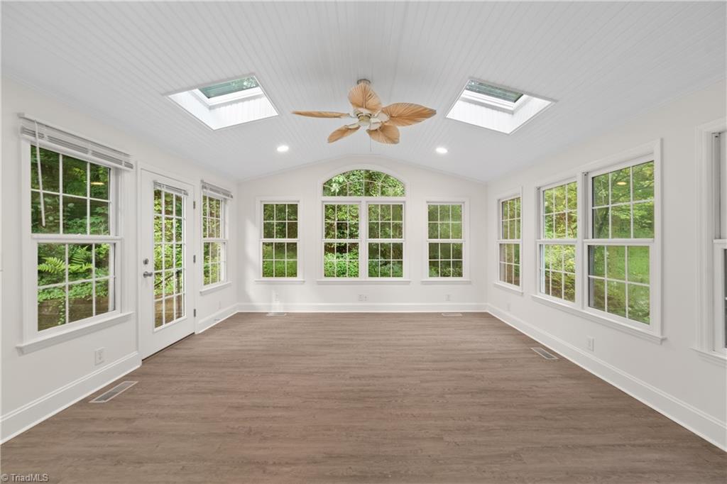 Winston-Salem, North Carolina 27104, United States, 4 Bedrooms Bedrooms, ,3 BathroomsBathrooms,Residential,Active,185638