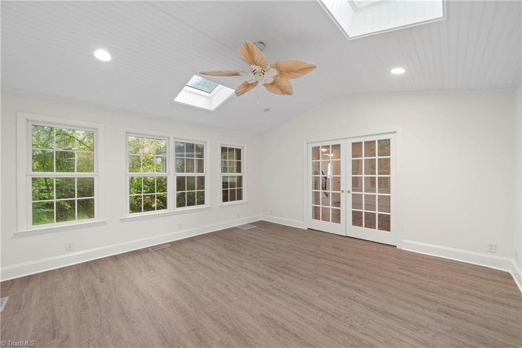 Winston-Salem, North Carolina 27104, United States, 4 Bedrooms Bedrooms, ,3 BathroomsBathrooms,Residential,Active,185638