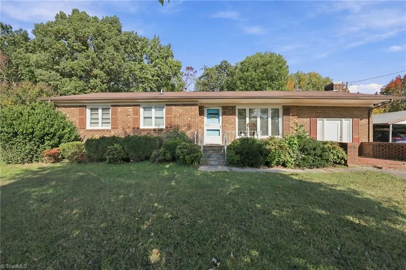 2528 Evergreen Avenue, photo 1 of 36