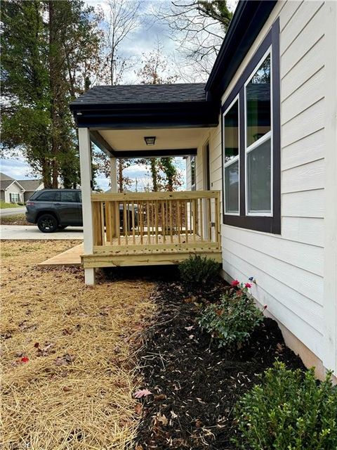 A home in Pfafftown