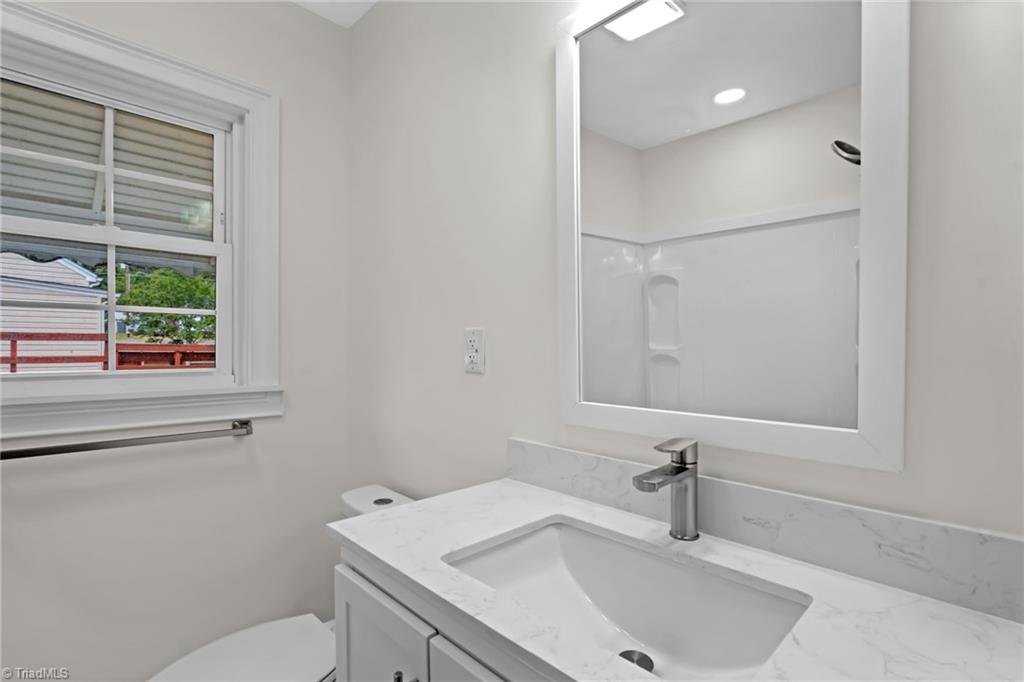 1012 Rainey Street, Burlington, North Carolina image 19