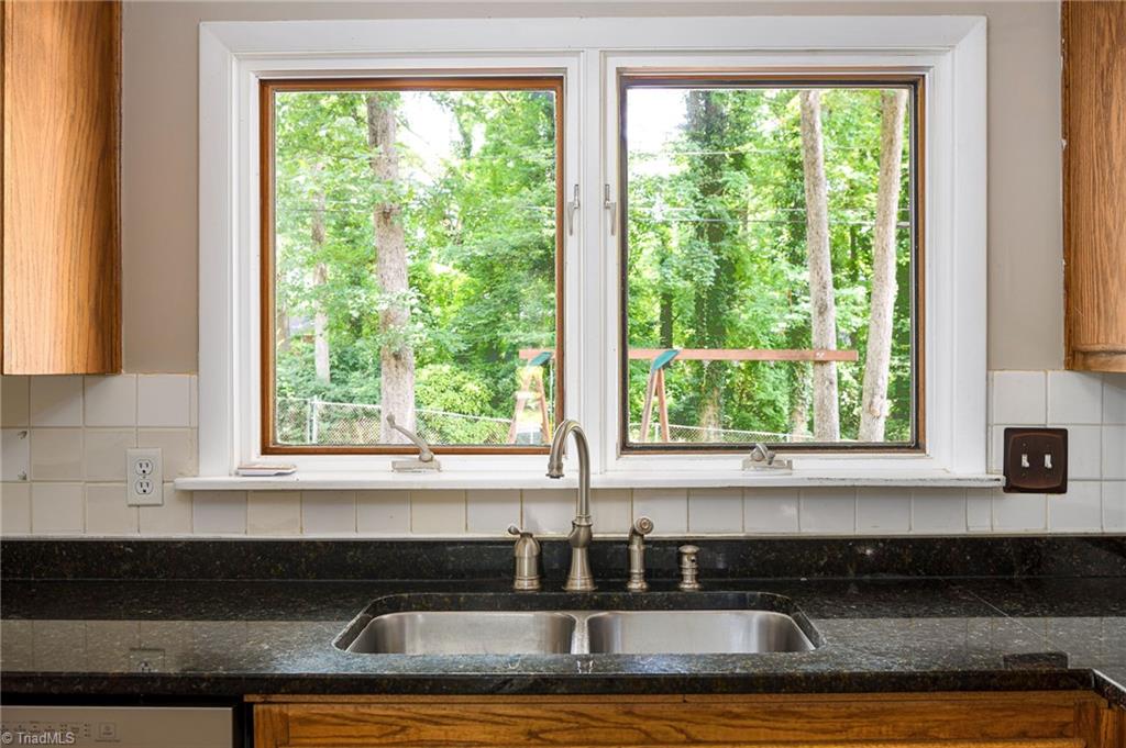 3010 Stratford Drive, Greensboro, North Carolina image 9