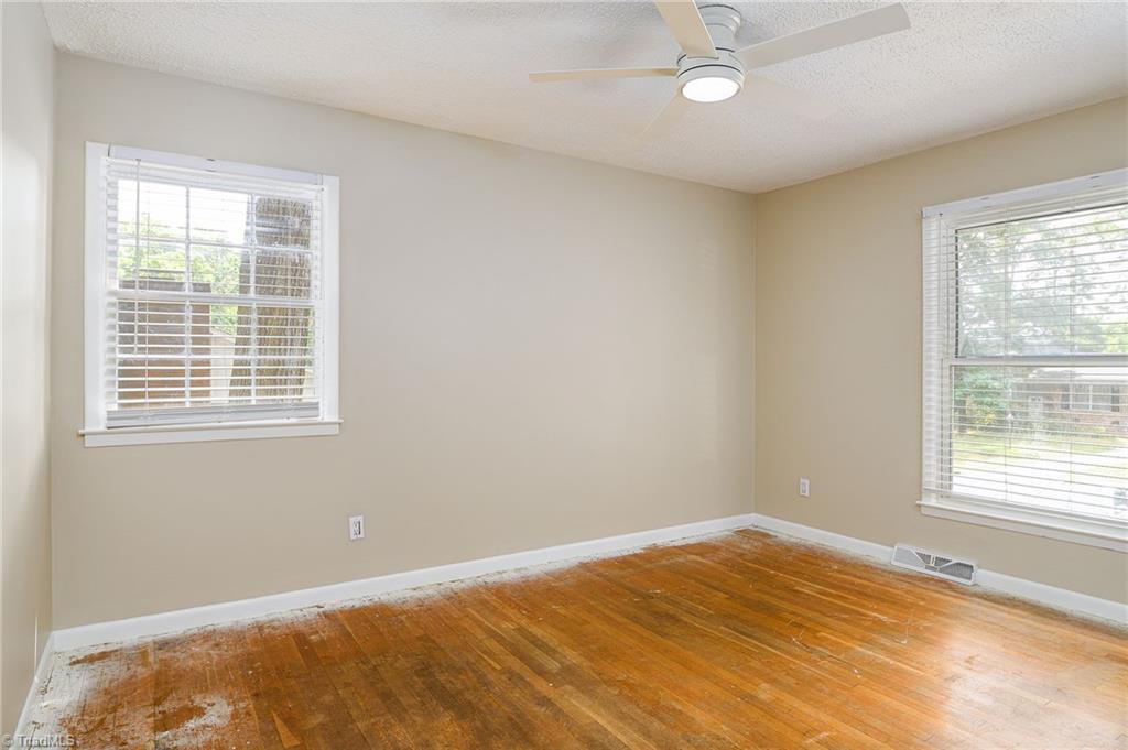 3010 Stratford Drive, Greensboro, North Carolina image 20