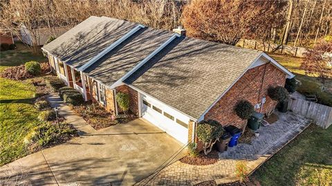 A home in Kernersville