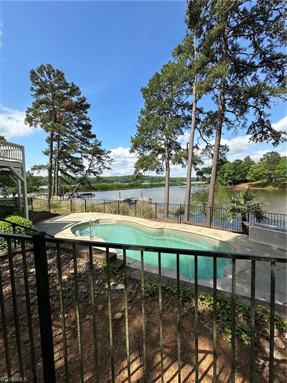 144 Golden Eagle Lane, Lexington, North Carolina image 1