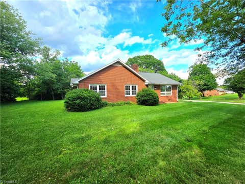 Photo for 158 Country Club Road