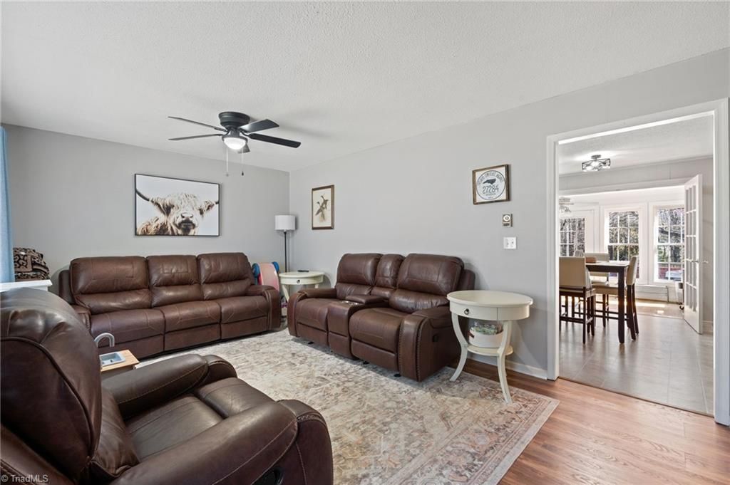 Photo of 170 Cliffwood Drive, Kernersville, NC 27284 (MLS # 1212963)