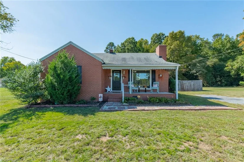 1464 S Main Street, photo 1 of 42