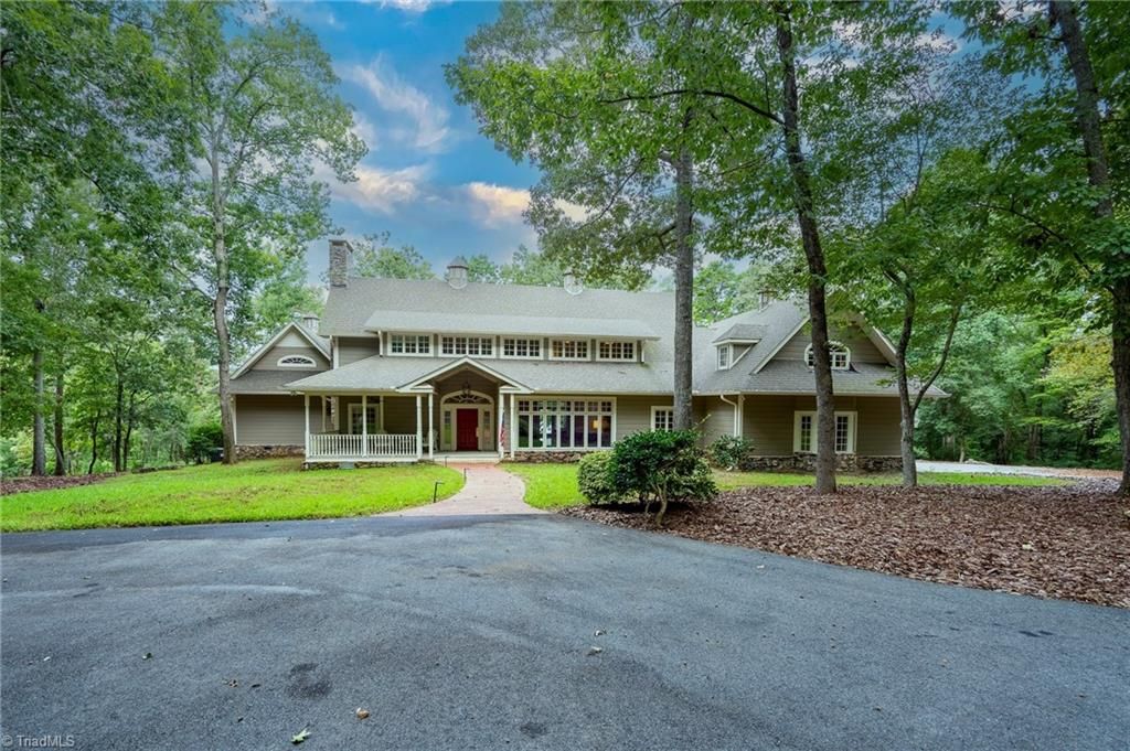 Photo of 139 Deerfield Lane, New London, NC 28127 (MLS # 1193395)