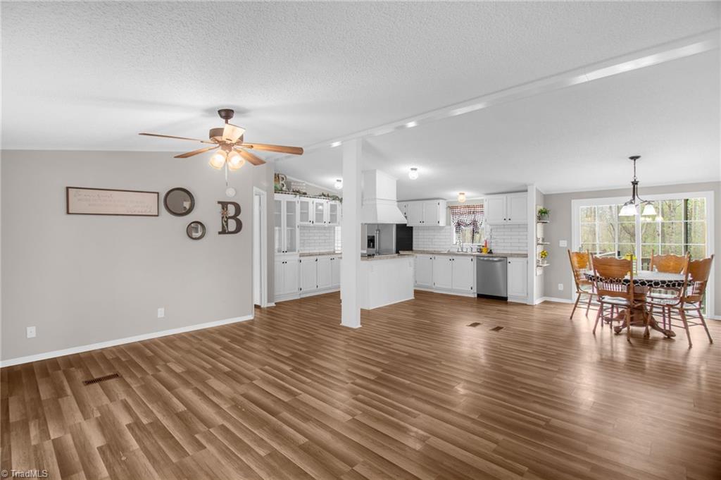 211 Falling Brook Road, Stokesdale, North Carolina image 4