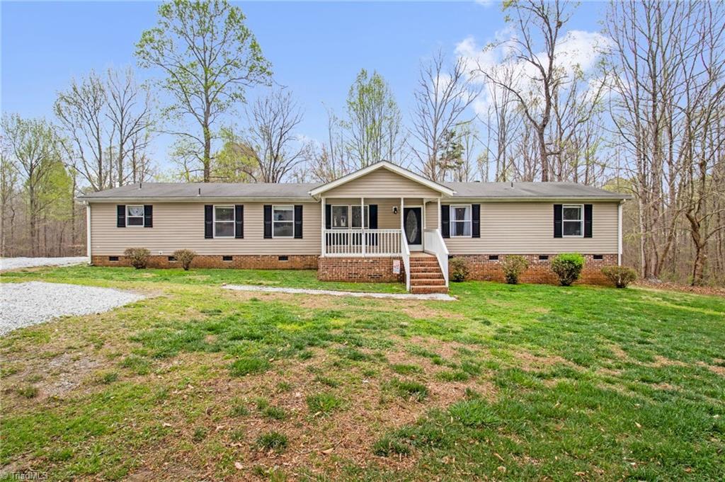 211 Falling Brook Road, Stokesdale, North Carolina image 1