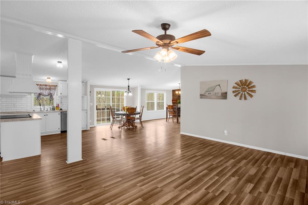 211 Falling Brook Road, Stokesdale, North Carolina image 5