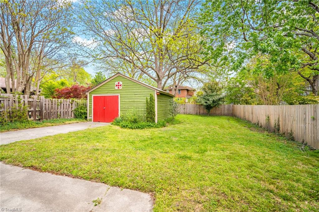 674 Chestnut Street, Greensboro, North Carolina image 4