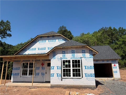 Homes For Sale - 321 Price Street<br/> Eden, NC 27288