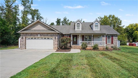 Photo for 504 Evergreen Trail