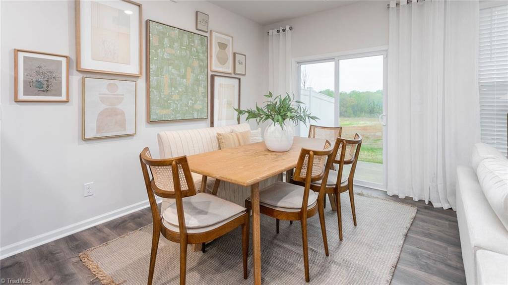1689 Hallview Court