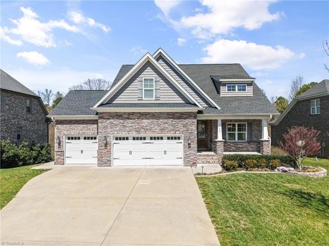 Homes For Sale - 633 Ryder Cup Lane<br/> Clemmons, NC 27012