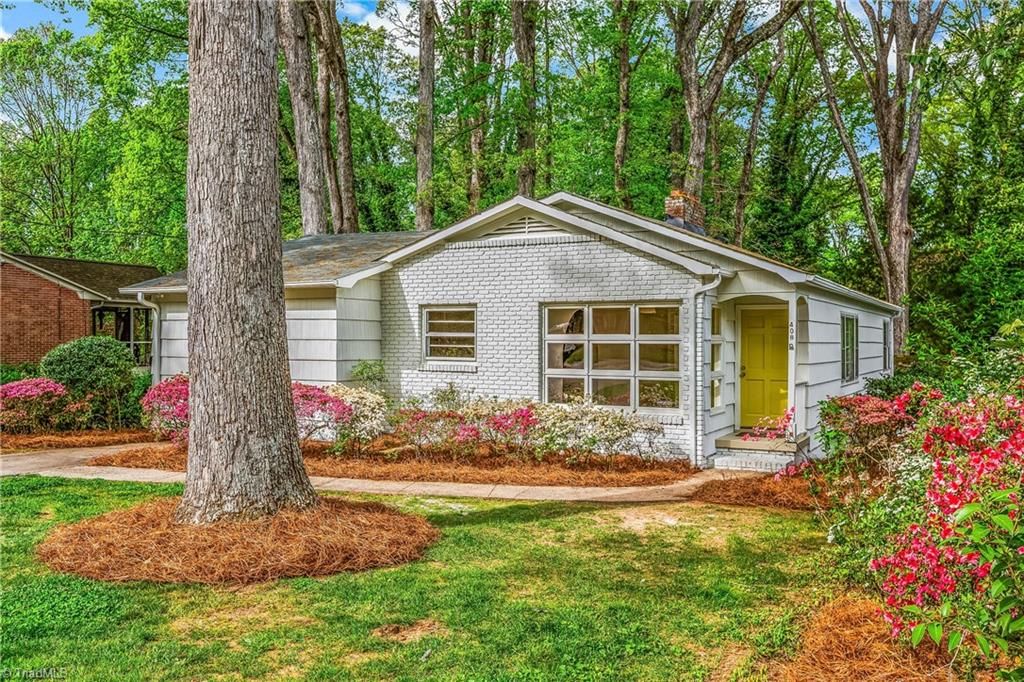 Photo of 408 Burkewood Drive, Winston-Salem, NC 27104 (MLS # 1218252)