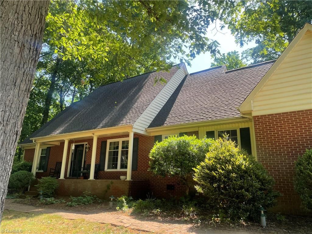 Photo of 907 Branchwood Drive, Kernersville, NC 27284 (MLS # 1218364)