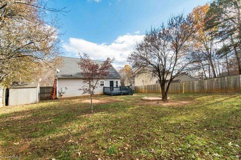 A home in Clemmons