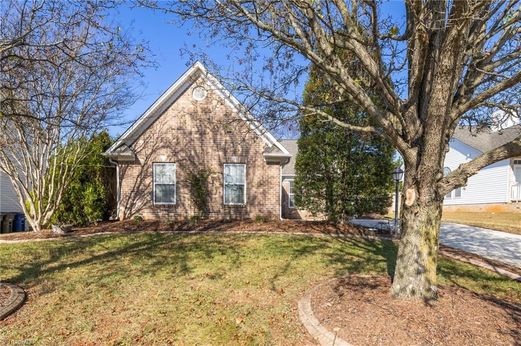 Photo of 3765 Field Sedge Drive, Winston-Salem, NC 27107 (MLS # 1203303)