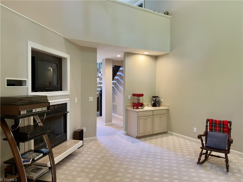 606 Dorado Circle, High Point, North Carolina image 6