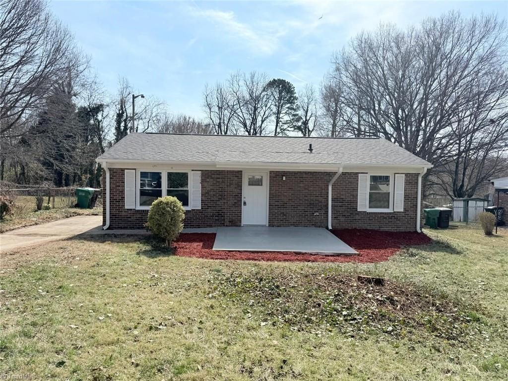 Photo of 1614 Oneka Avenue, High Point, NC 27260 (MLS # 1210315)