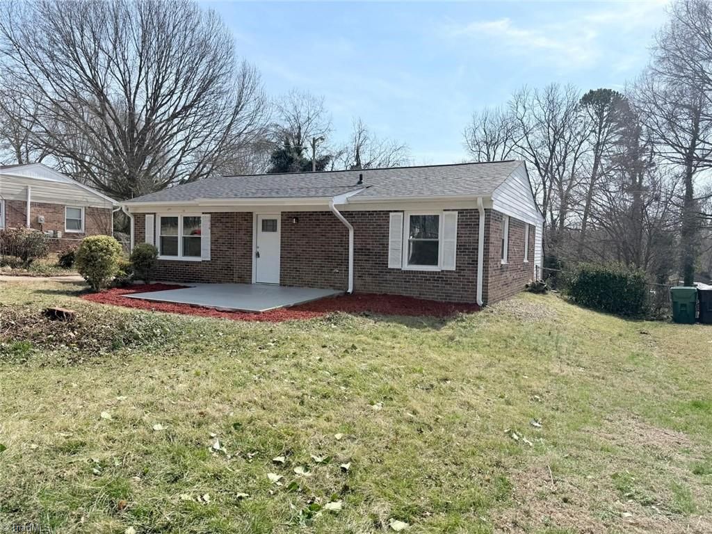 Photo of 1614 Oneka Avenue, High Point, NC 27260 (MLS # 1210315)