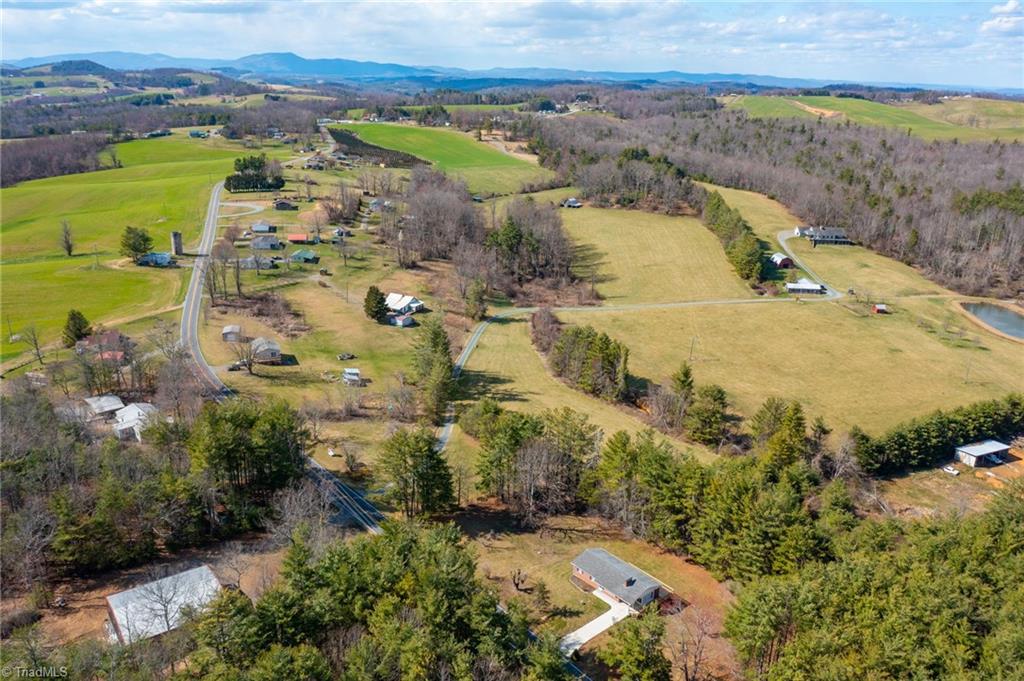 627 Saddle Mountain Church Road, Ennice, North Carolina image 45