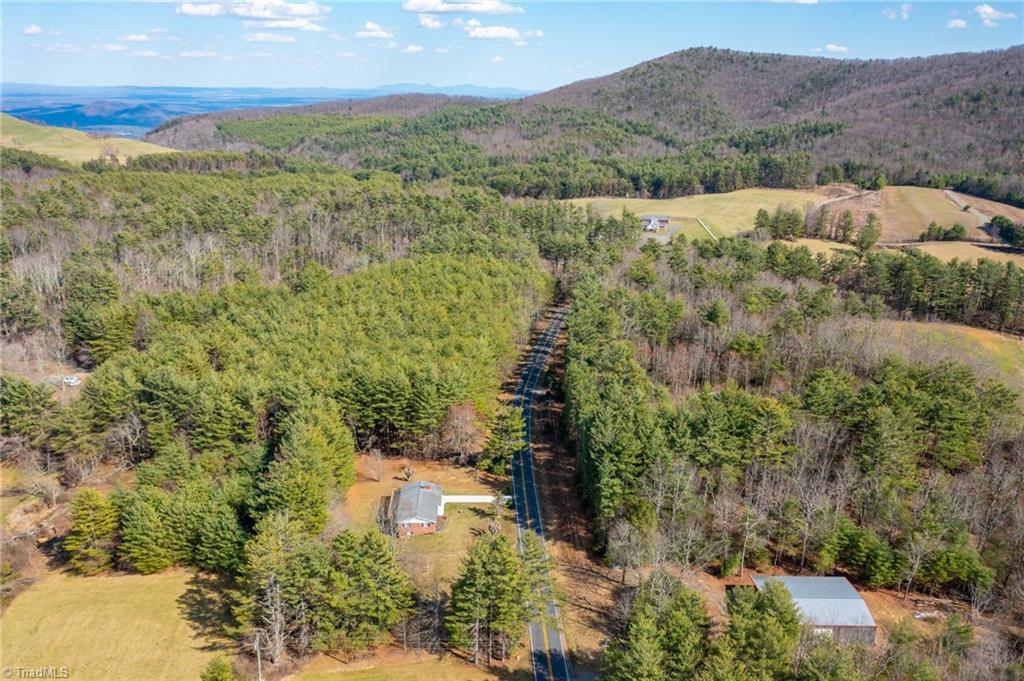 627 Saddle Mountain Church Road, Ennice, North Carolina image 46