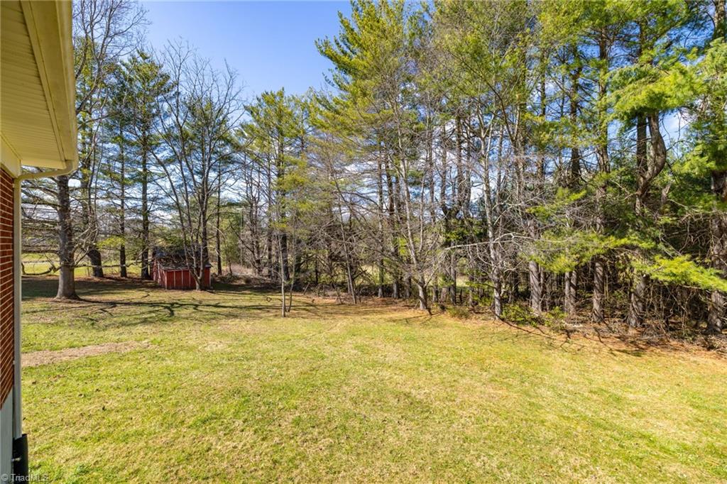 627 Saddle Mountain Church Road, Ennice, North Carolina image 6